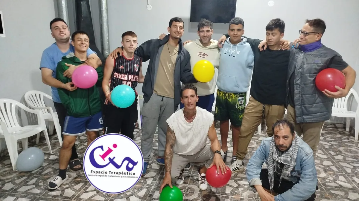 Actividad grupal y recreativa con residentes